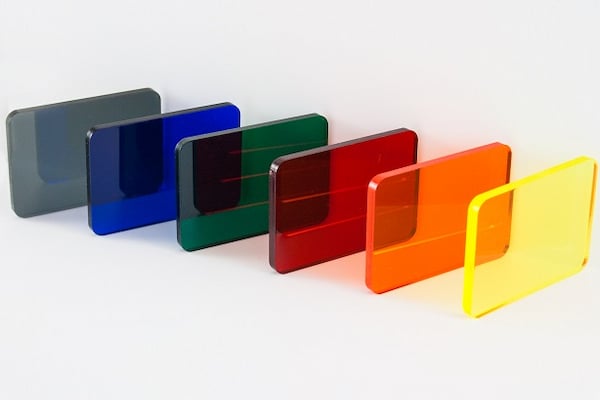 Độ bền chất liệu cao, khả năng chịu được tia cực tím, không biến dạng khi bị tác động vật lý lên