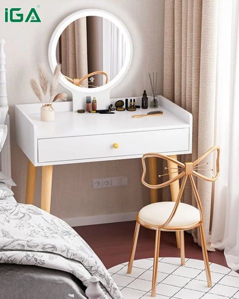 Bàn trang điểm gỗ dưới 1 triệu – lựa chọn gọn đẹp, tiện lợi cho mọi không gian.