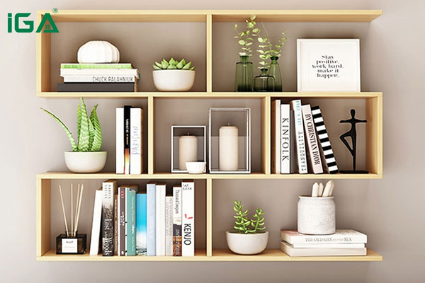 Kệ sách treo tường sau khi hoàn thiện