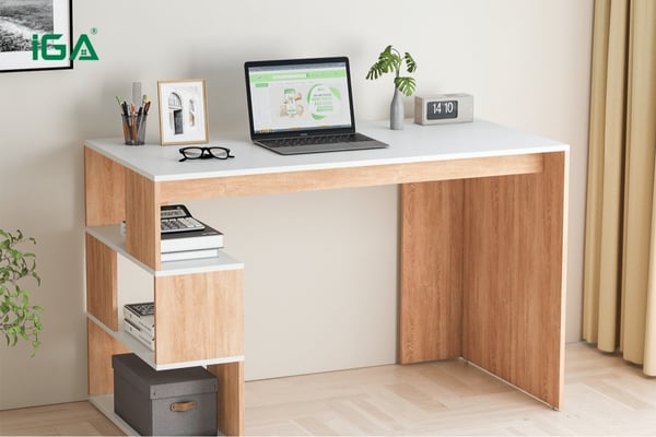 Ưu tiên bàn gỗ chắc chắn, an toàn, không mùi độc, không cong vênh khi trẻ sử dụng