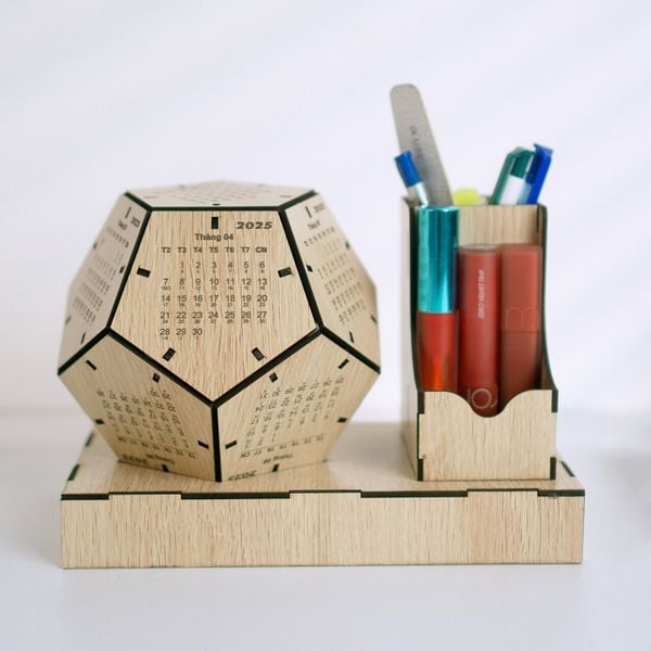 Lịch gỗ để bàn TOY27