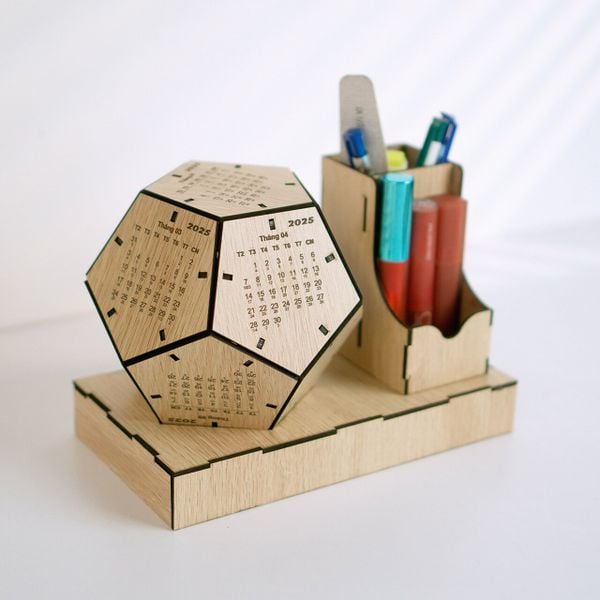 Lịch gỗ để bàn TOY27