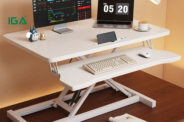 Bàn nâng hạ độ cao, mặt bàn nghiêng giúp bé học thoải mái, phù hợp sự phát triển theo thời gian