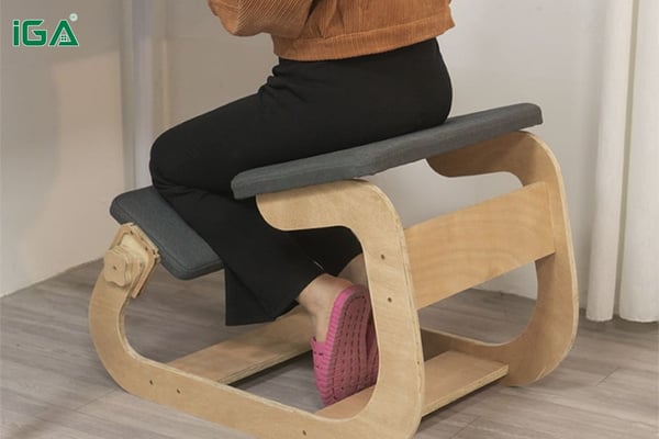 Ghế Công Thái Học Chân Quỳ Chống Gù&nbsp;- GP266