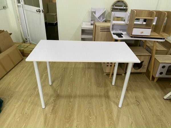 bàn làm việc chân sắt