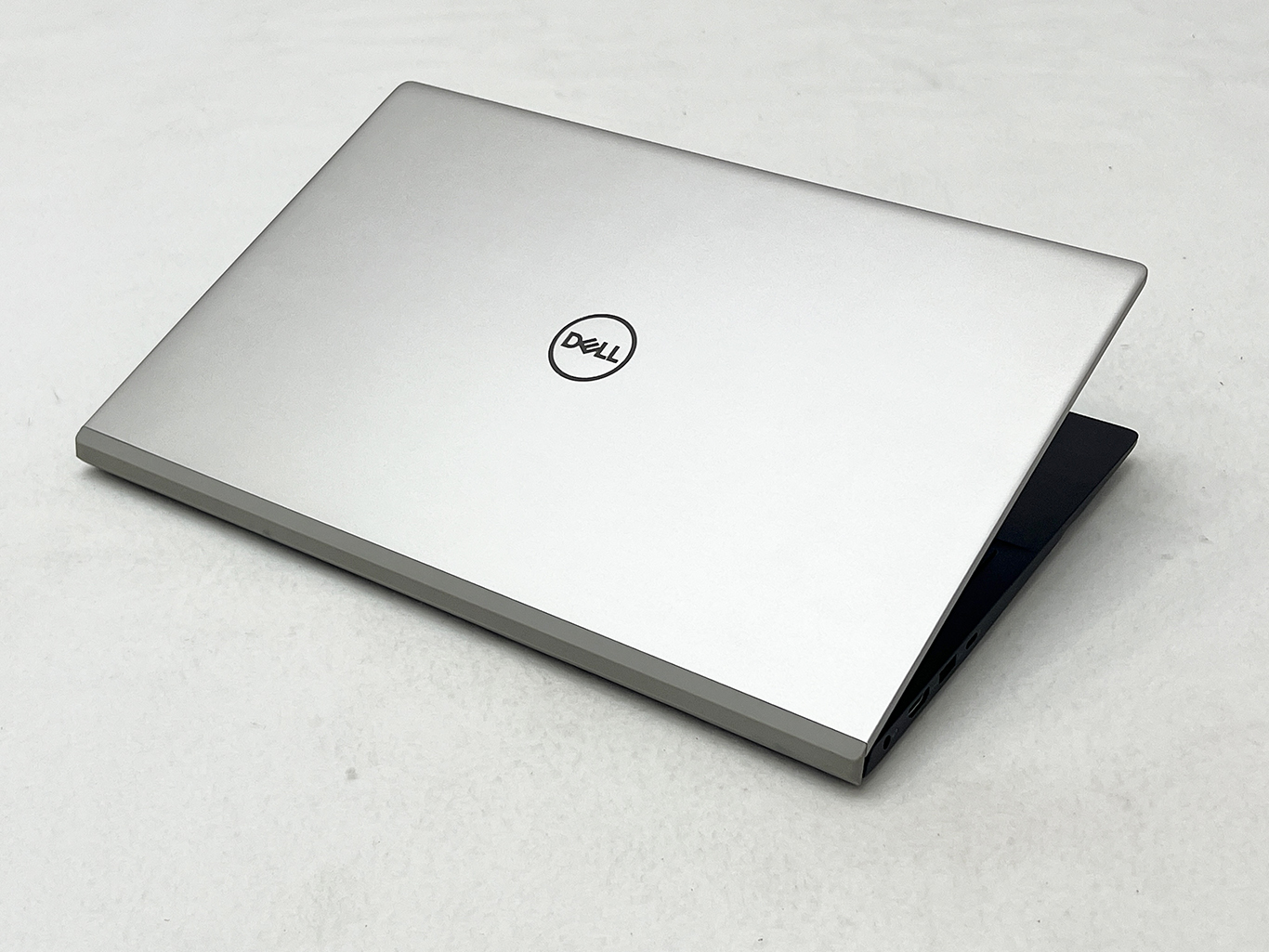 Dell Vostro 5502 Core i5-1135G7 16GB 512GB MX350 15.6 FHD – EDG.VN