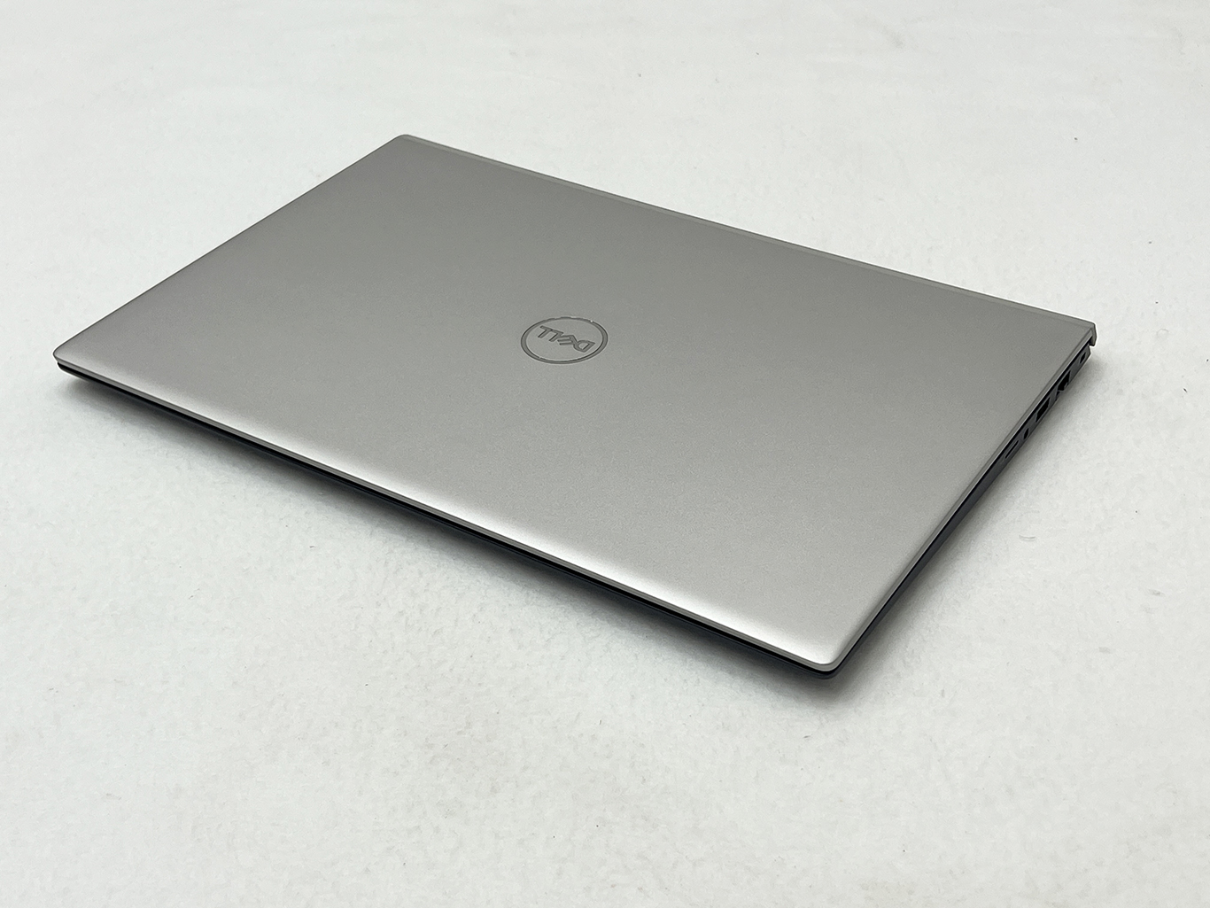 Dell Vostro 5502 Core i5-1135G7 16GB 512GB MX350 15.6 FHD – EDG.VN