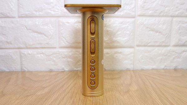 Micro karaoke không dây chuyên nghiệp, micro khong day hat karaoke hay, micro karaoke không dây nào hay nhất, micro không dây chuyên nghiệp, micro không dây cực hay, giá micro không dây shure u820, micro khong day shure, micro không dây cao cấp,