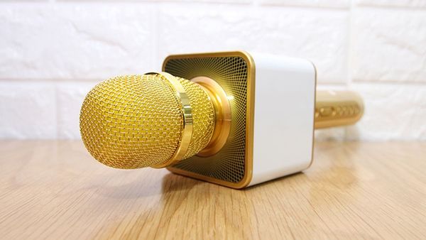 Micro karaoke không dây chuyên nghiệp, micro khong day hat karaoke hay, micro karaoke không dây nào hay nhất, micro không dây chuyên nghiệp, micro không dây cực hay, giá micro không dây shure u820, micro khong day shure, micro không dây cao cấp,