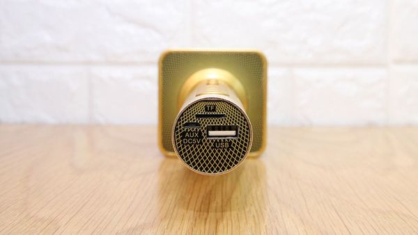 Micro karaoke không dây chuyên nghiệp, micro khong day hat karaoke hay, micro karaoke không dây nào hay nhất, micro không dây chuyên nghiệp, micro không dây cực hay, giá micro không dây shure u820, micro khong day shure, micro không dây cao cấp,
