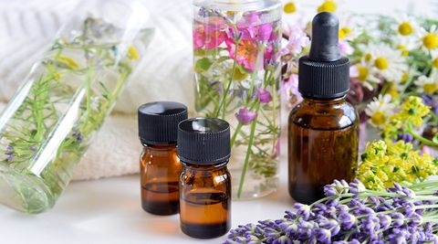 AROMATHERAPY - CHĂM SÓC CƠ THỂ BẰNG TINH DẦU THIÊN NHIÊN