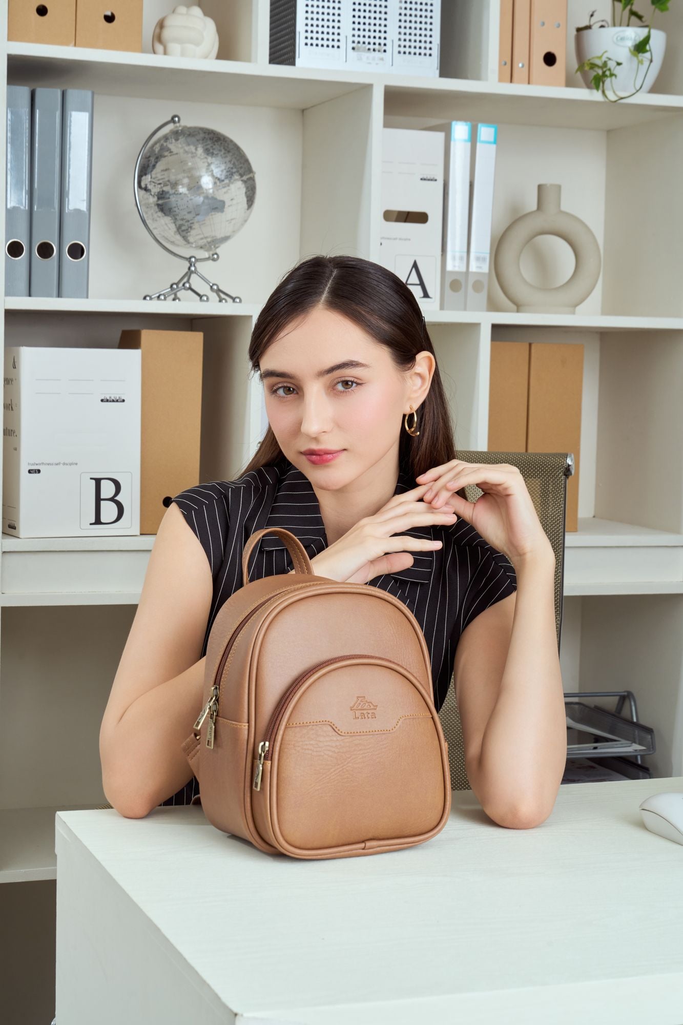 Balo Lata (Thời trang nữ kiểu dáng gọn nhẹ vừa A5 - Balo da BAL83)