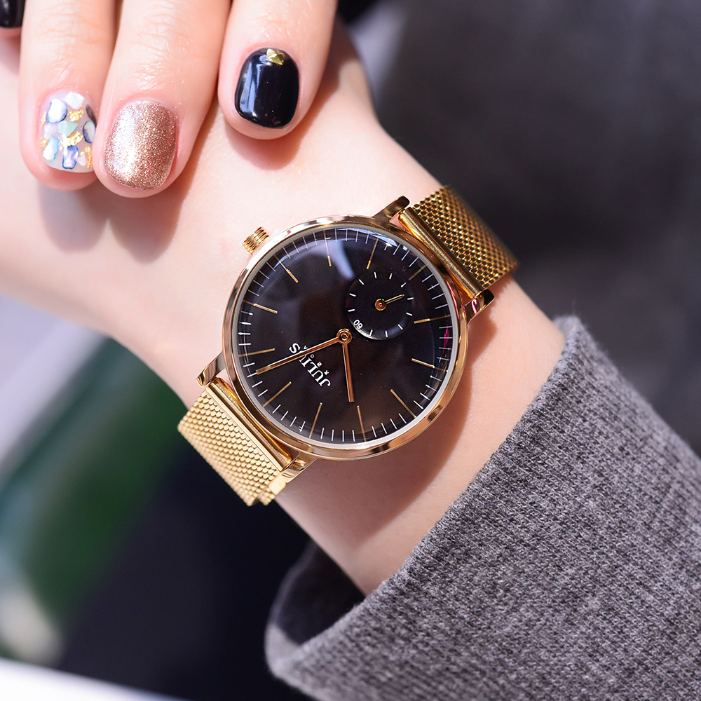 Đồng hồ nữ Julius Hàn Quốc: Chào đón sự nổi bật và tinh tế cùng những mẫu đồng hồ nữ Julius Hàn Quốc. Với thiết kế thời trang và chất lượng tuyệt vời, bạn sẽ được trải nghiệm những giờ phút thư giãn và tự tin hơn khi sở hữu một chiếc đồng hồ nữ đẳng cấp như thế này.
