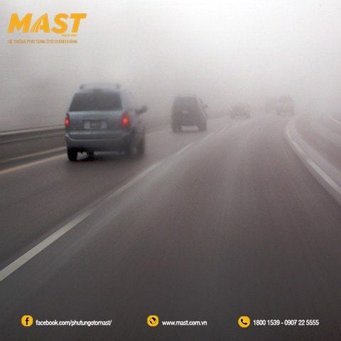 Lái xe an toàn trong thời tiết có sương mù