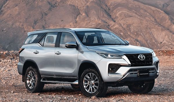 Những lợi ích của việc mua xe Fortuner máy dầu hay máy xăng