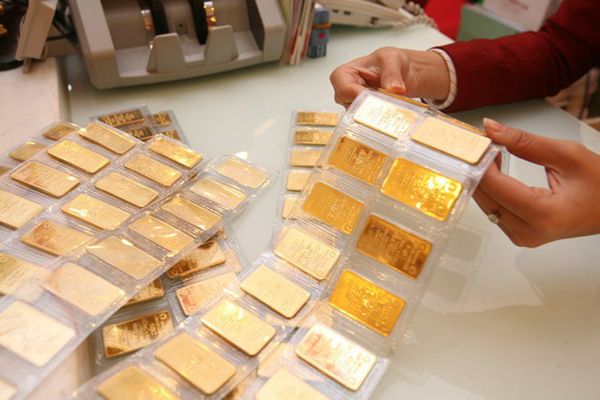 Ngày Thần Tài nếu có điều kiện bạn nên mua vàng ép vỉ để giữ đươc giá trị cao sau mua