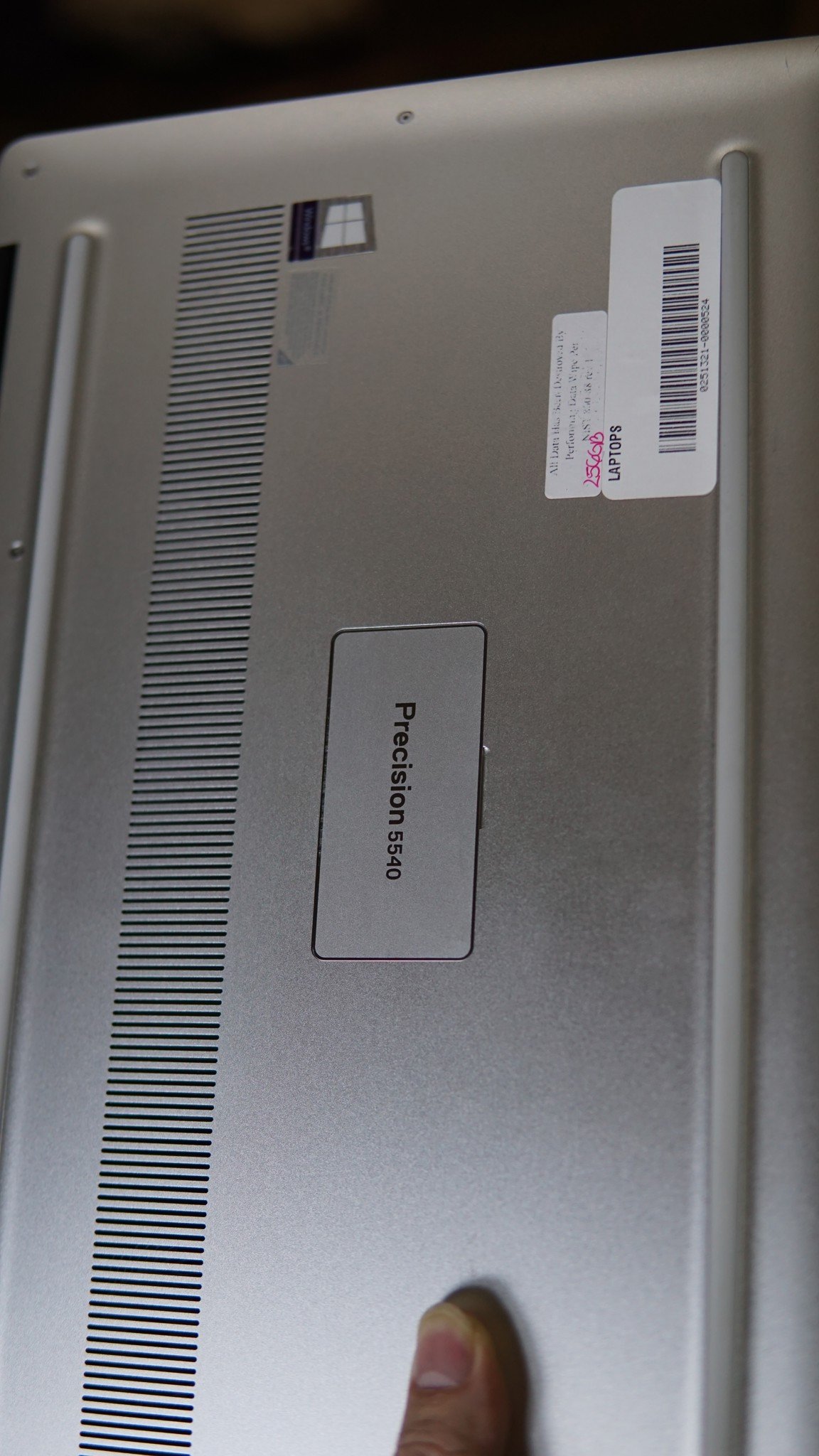 Dell-precision-5540-nhap-my