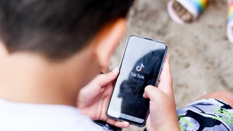 TikTok Hạn Chế Trẻ Em: Bảo Vệ Hay Kiểm Soát? - mucsothi.com.vn
