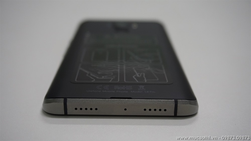 Ngẩn ngơ trước dáng vẻ khỏa thân khiêu gợi của Ulefone S8 Pro - mucsothi.vn