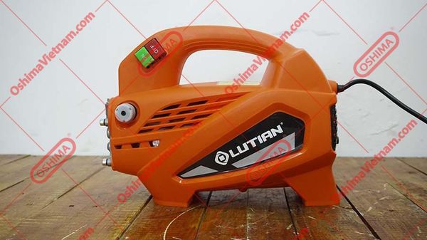 Máy rửa xe Lutian LT210G-1600 với thiết kế gọn nhẹ, dễ dàng sử dụng