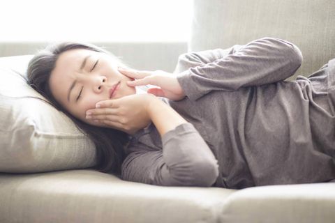 Nghiến răng khi ngủ: Nguyên nhân và cách khắc phục
