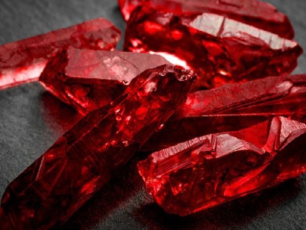 Đá ruby từ A đến Z: Tìm hiểu sắc đỏ huyền thoại từ hoàng hậu đá ...