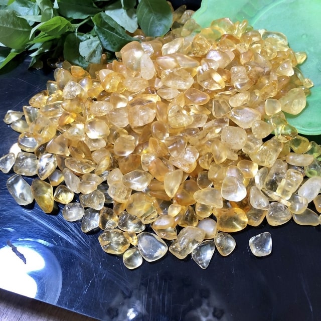 Đá thach anh vàng vụn citrine