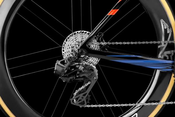 Look 795 Blade RS “Iconic Black Radial” – Đội Cofidis