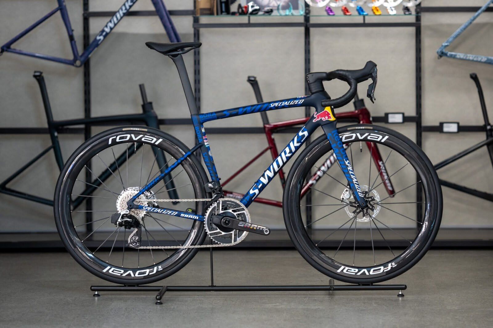 Specialized S-Works Tarmac SL8 – Đội Red Bull-Bora-Hansgrohe