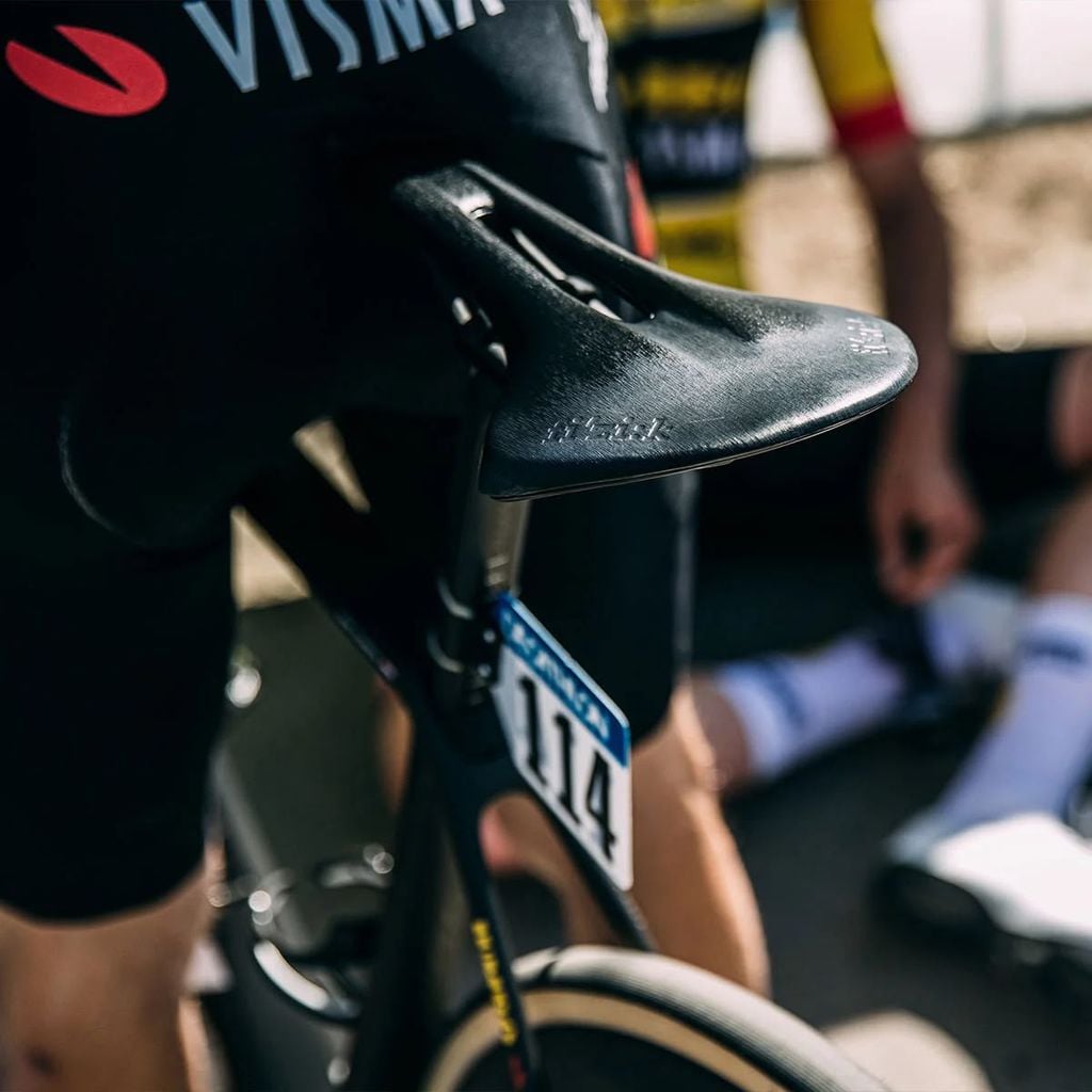 Nhẹ nhưng vẫn phản hồi tối đa