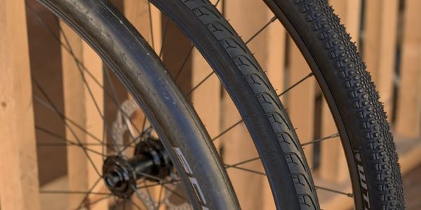 Vỏ lốp xe đạp đường trường - Road bike tires