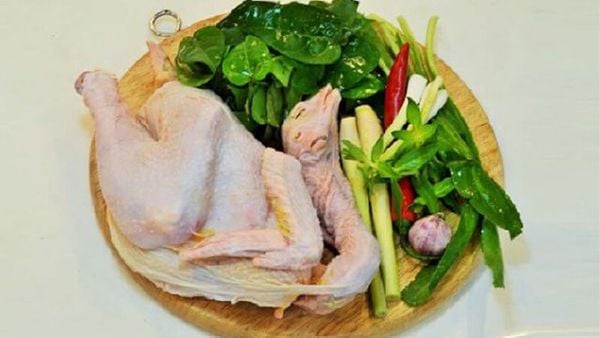 Quán lẩu gà lá giang ngon ở Hà Nội siêu đắt khách