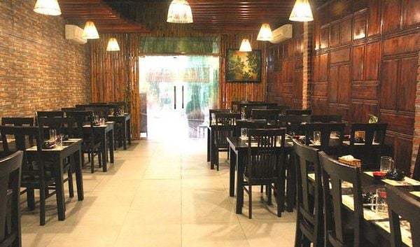 Nhà hàng tiếp khách sang trọng ở Hà Nội