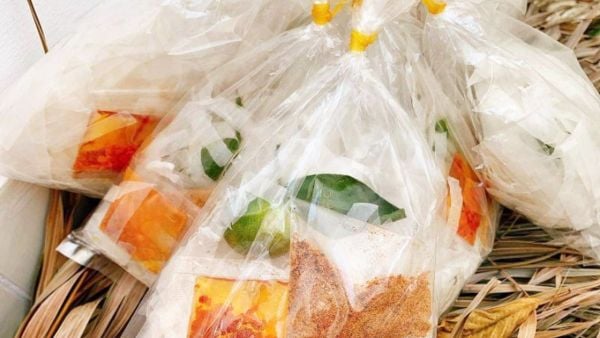 Bánh tráng phơi sương Hà Nội