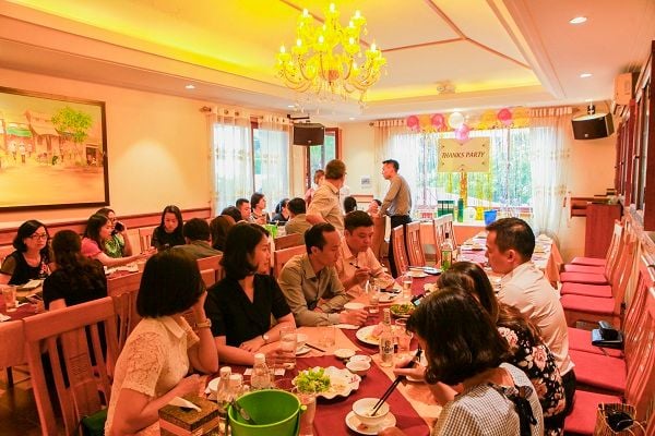 Nhà hàng tiếp khách sang trọng ở Hà Nội