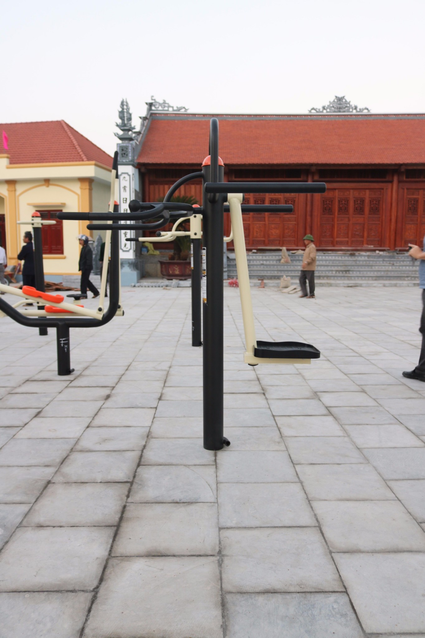 thiết bị tập thể dục ngoài trời tại Kinh Môn Hải Dương, thiet bi tap the duc ngoai troi tai Kinh Mon Hai Duong