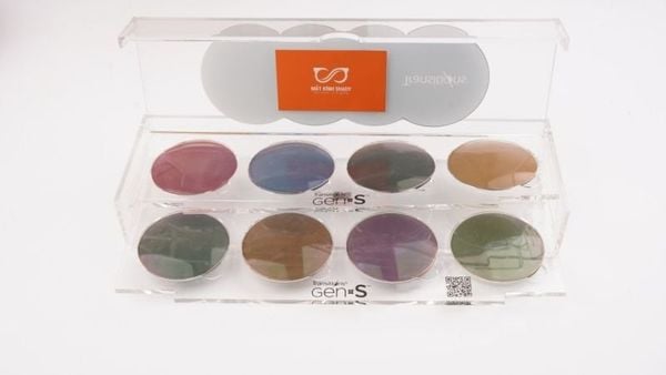 So sánh Transitions GEN S và kính đổi màu thông thường