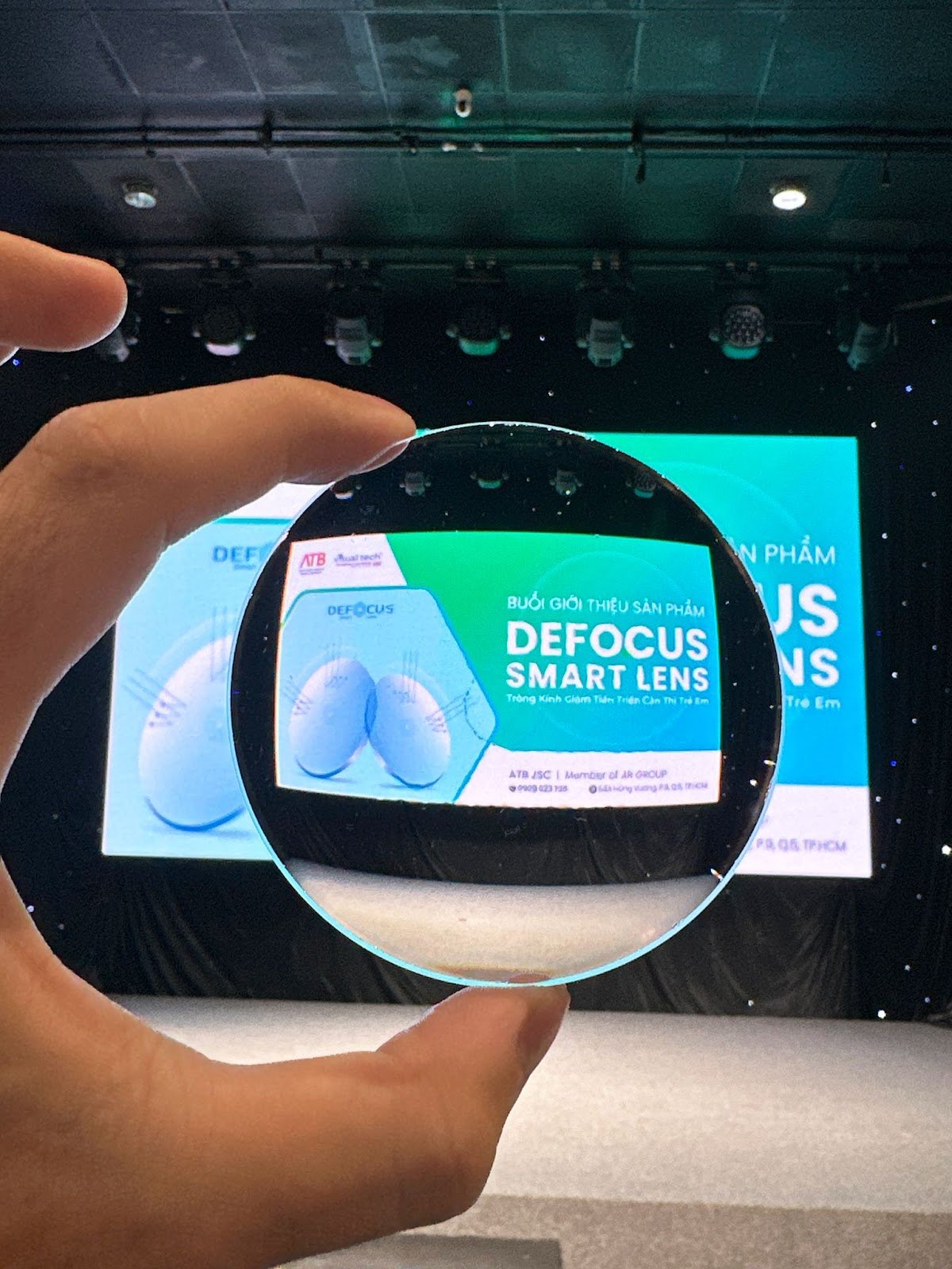 Mắt Kính Shady Tham Gia Training Tròng Kính Defocus Smart Lens - Giải Pháp Hạn Chế Cận Thị Toàn Diện Cho Trẻ Em