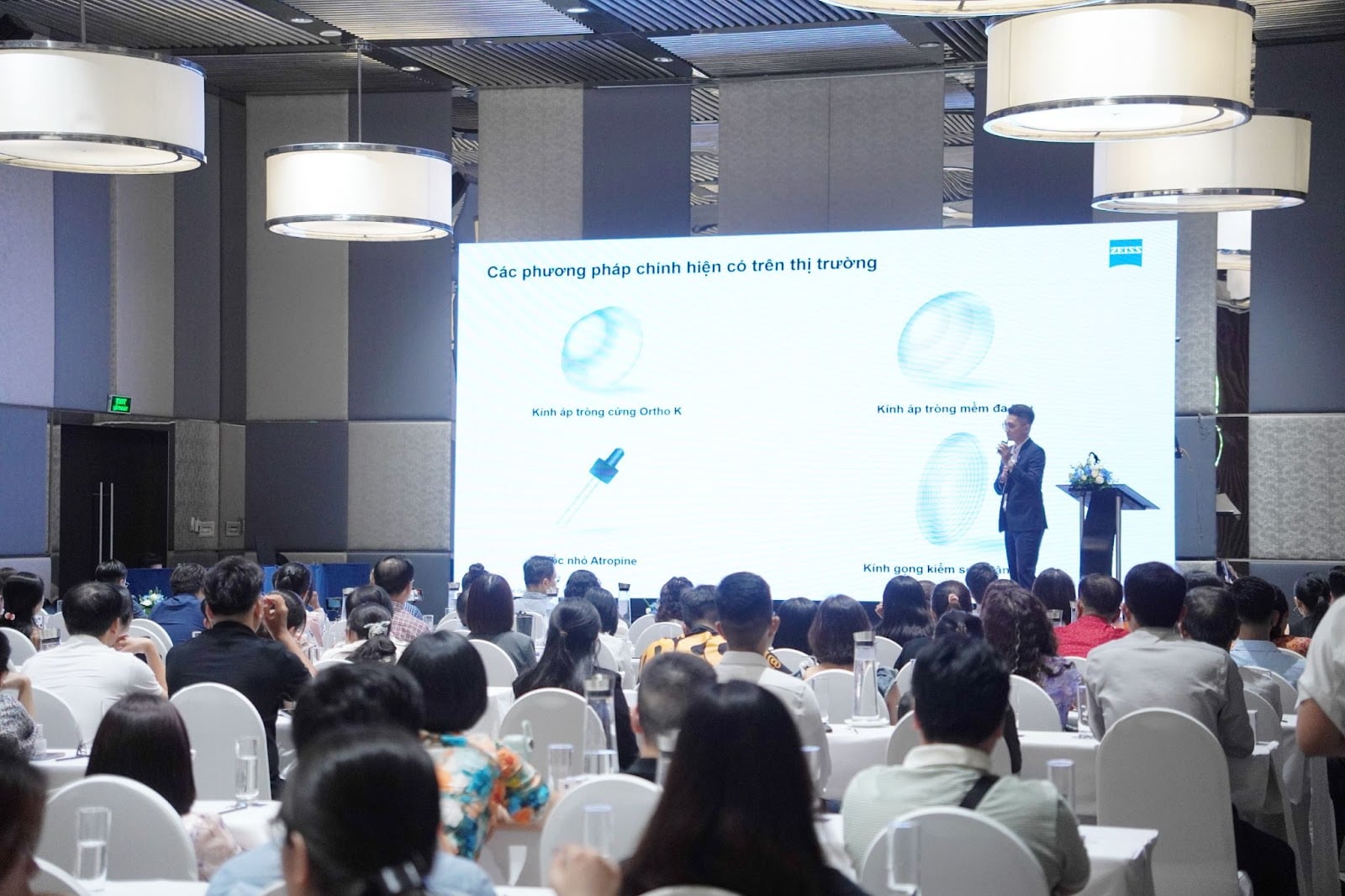 Mắt Kính Shady Đồng Hành Cùng Zeiss MyoCare Trong Quản Lý Tiến Triển Cận Thị Trẻ Em