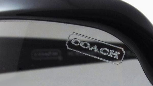 cách nhận biết kính coach chính hãng