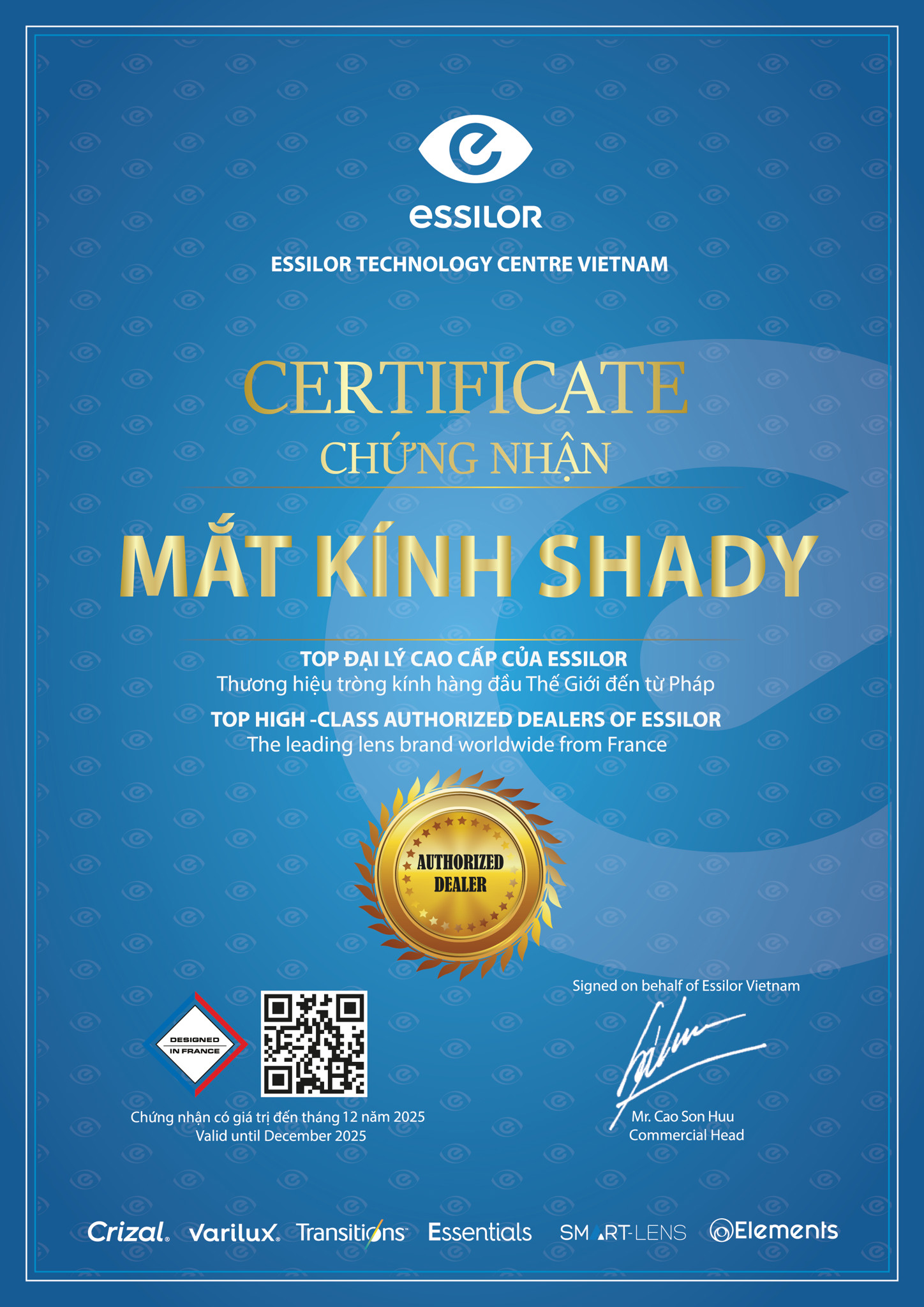 So sánh tròng kính Zeiss và Essilor? Nên mua loại nào tốt hơn?