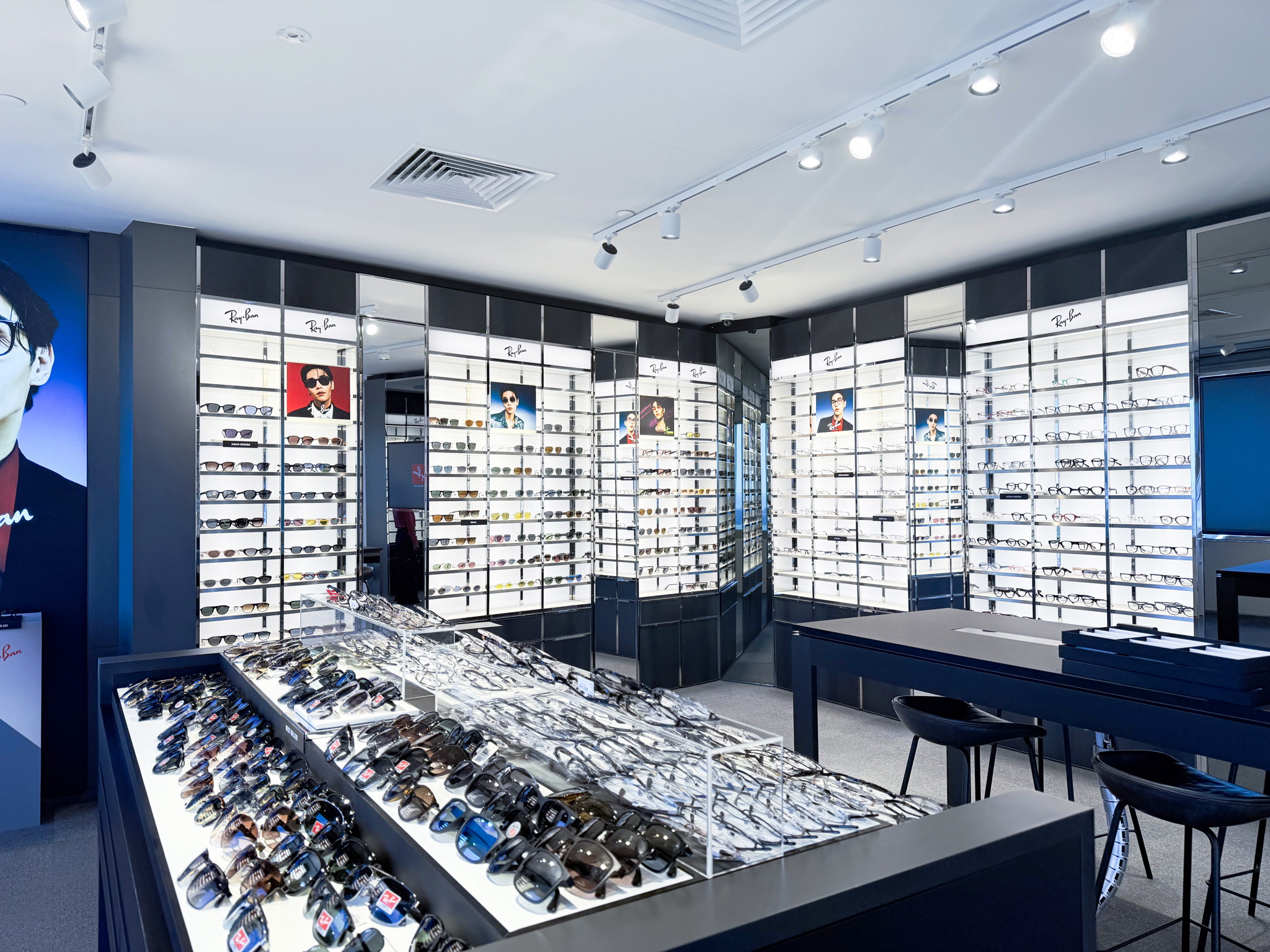 Mắt Kính Shady Tham Dự Sự Kiện Ra Mắt Sản Phẩm Mới Của Tập Đoàn EssilorLuxottica Tại Singapore
