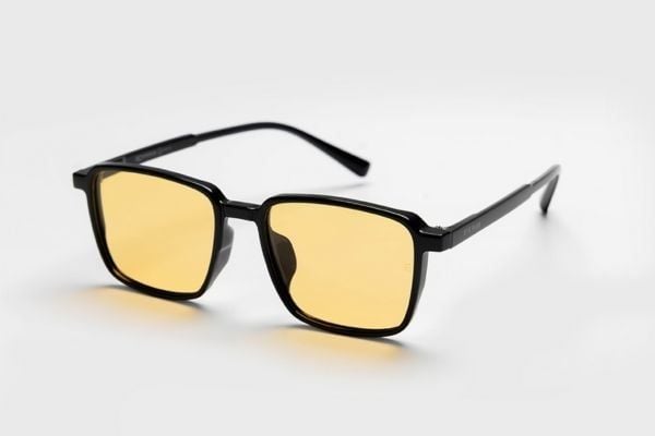 kính mát đi biển