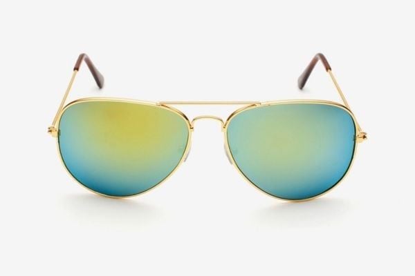 mắt kính đi biển