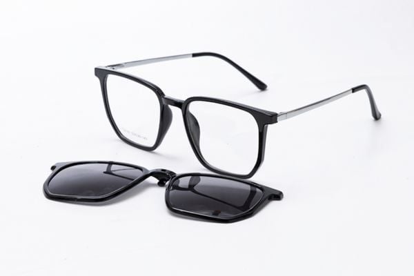 kính đi biển nam