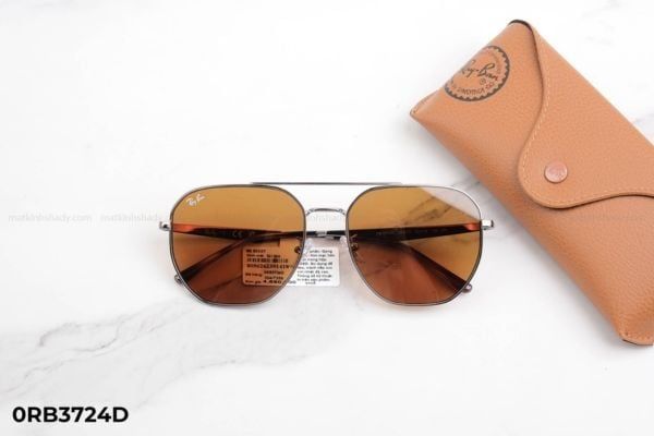 kính rayban của nước nào