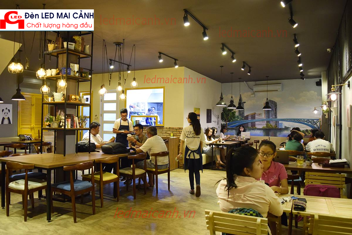 đèn rọi chiếu sáng quán cafe