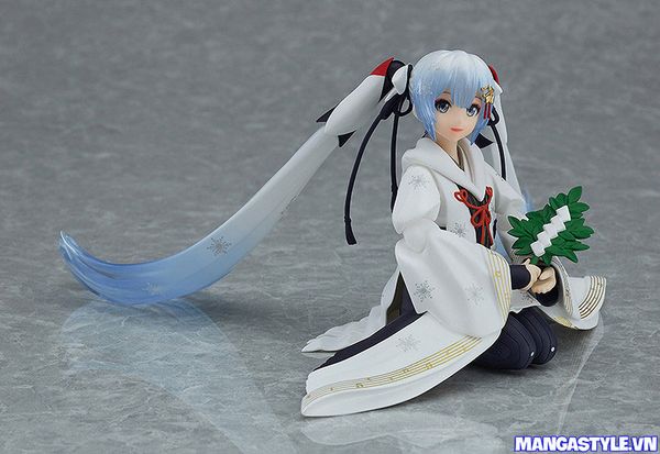 Figma Snow Miku Crane Priestess ver Vocaloid