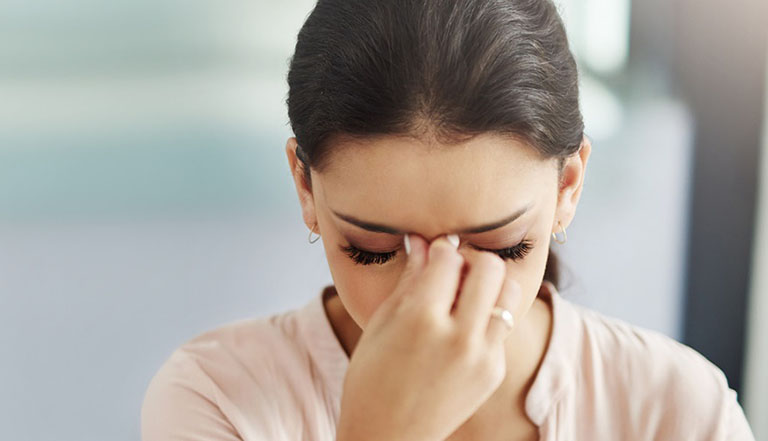 Những Biểu Hiện Của Viêm Xoang Bướm Thường Gặp