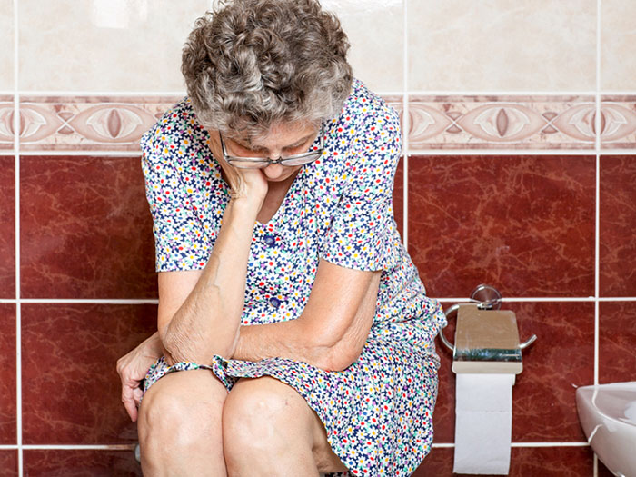 NGUYÊN NHÂN VÀ CÁCH TRỊ TÁO BÓN Ở NGƯỜI GIÀ